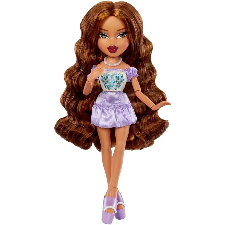 Bratz Goin Out! Yasmin Fashion Doll 25cm