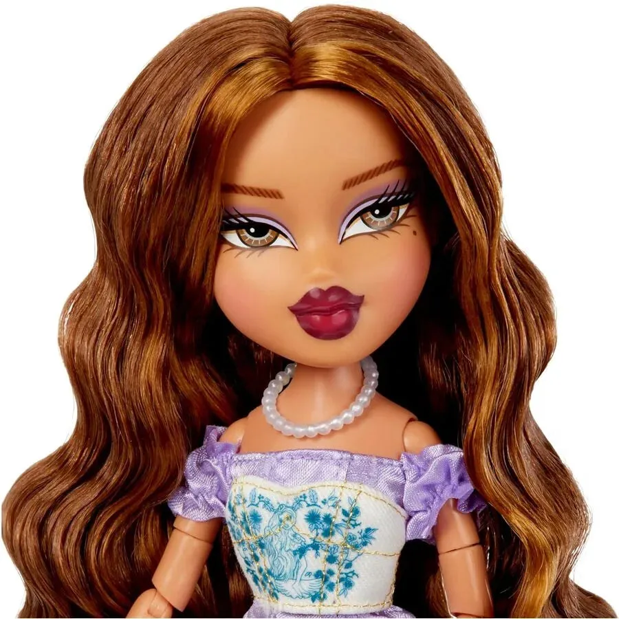 Bratz Goin Out! Yasmin Fashion Doll 25cm