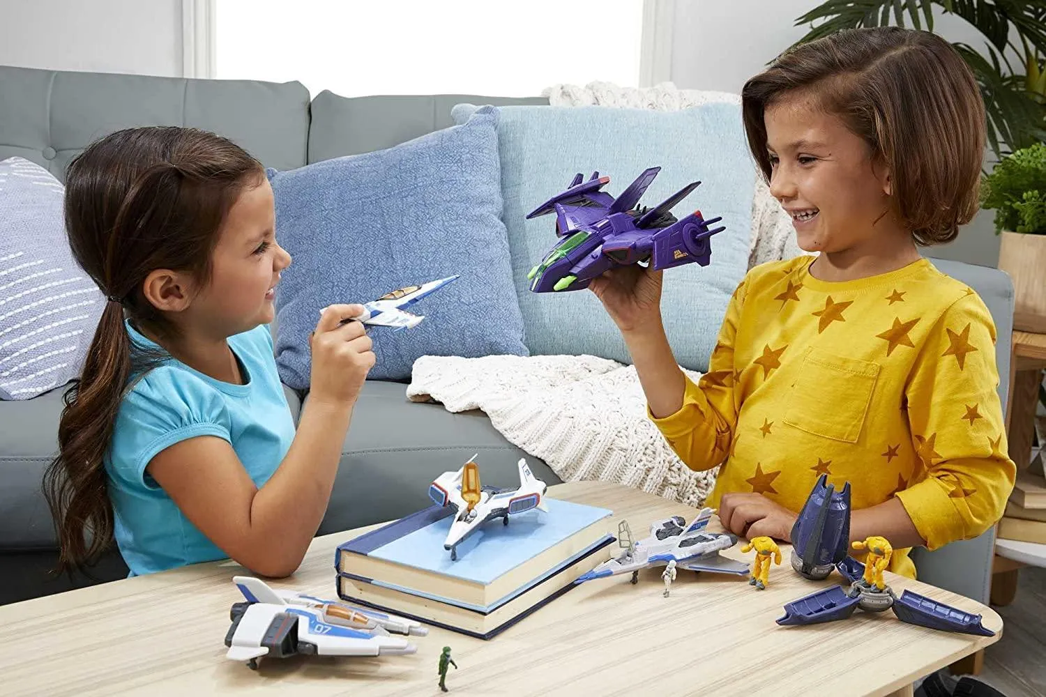 Disney Pixar Lightyear Hyperspeed Series Zurg Fighter Ship and Zurg