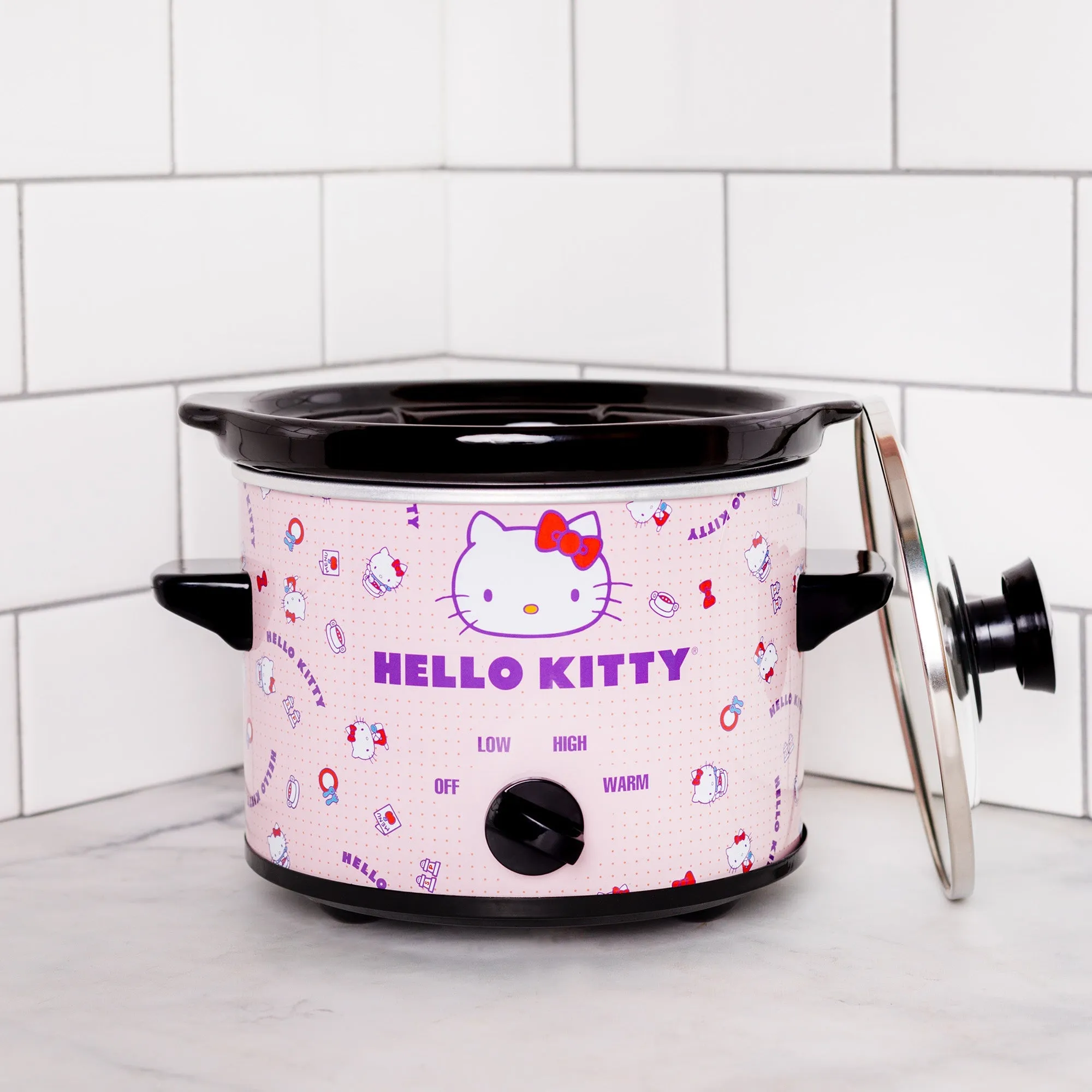 Hello Kitty 2-Quart Slow Cooker SANRIO