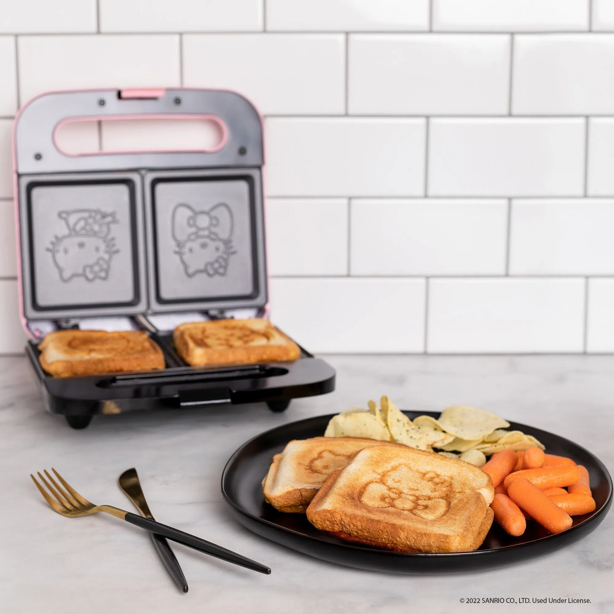 Hello Kitty Bow Sandwich Maker (Pink) SANRIO