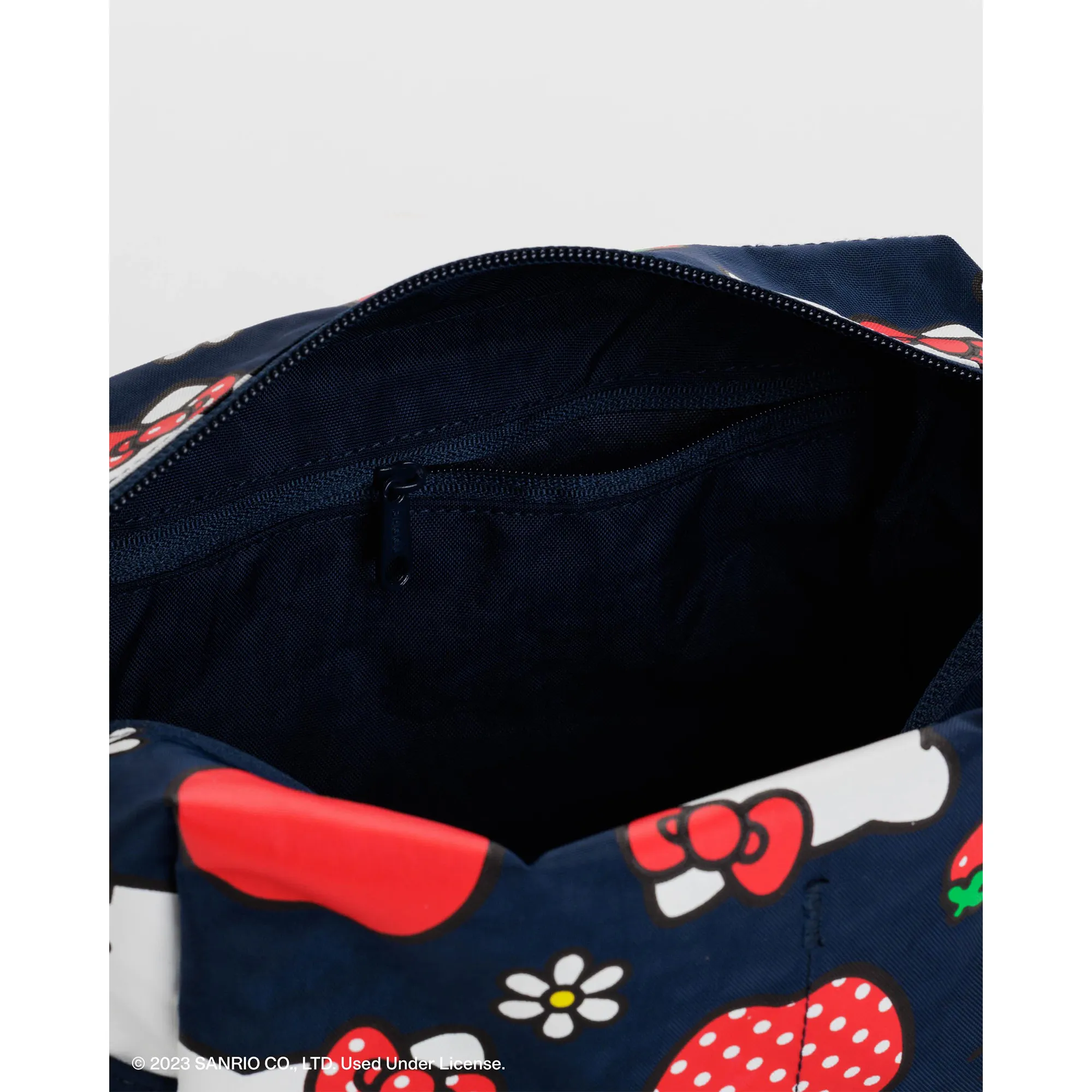 Hello Kitty x Baggu Dopp Kit (Apples) SANRIO