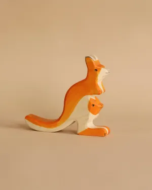 Holztiger Kangaroo With Young Odin Parker