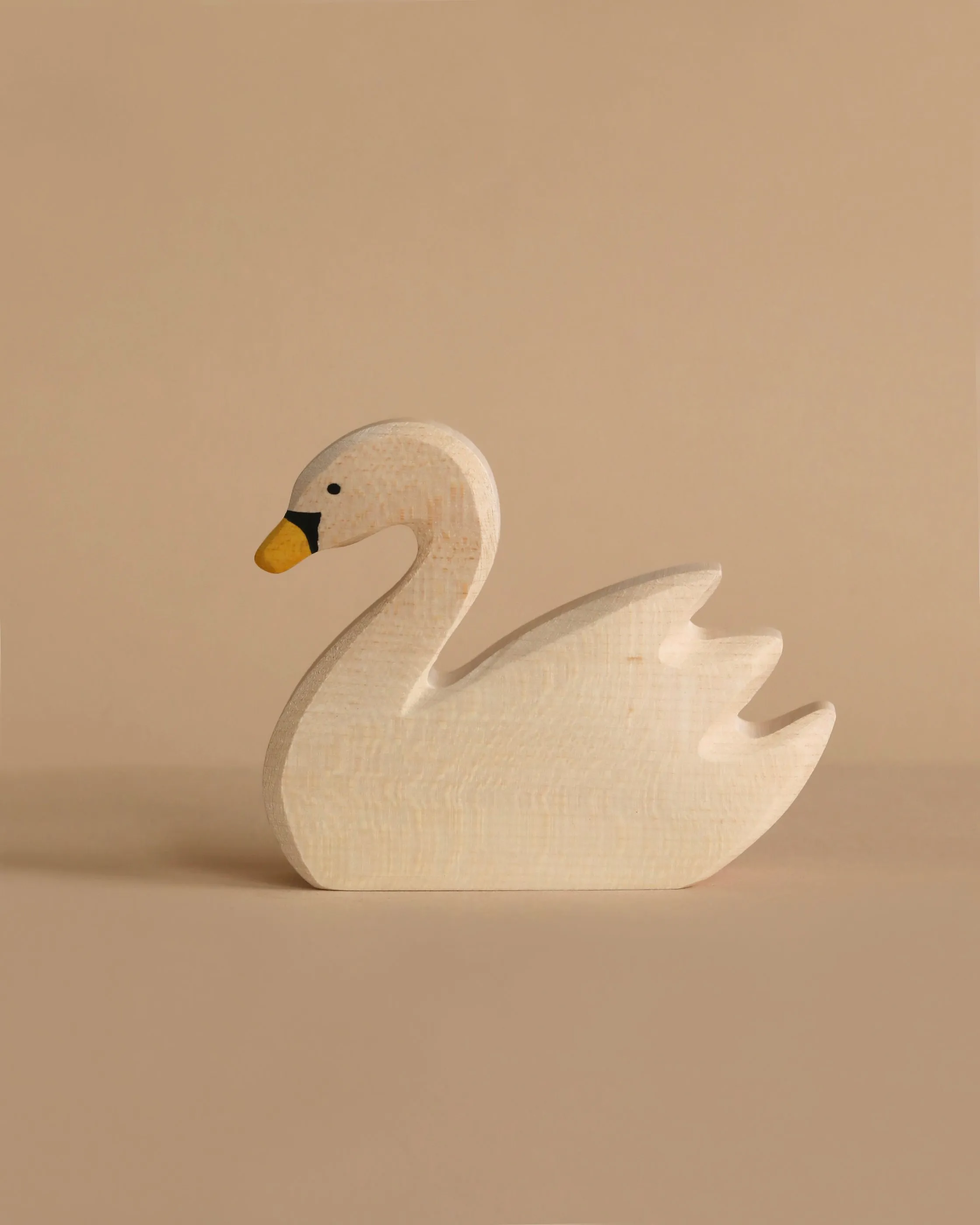 Holztiger Swan, Swimming Odin Parker