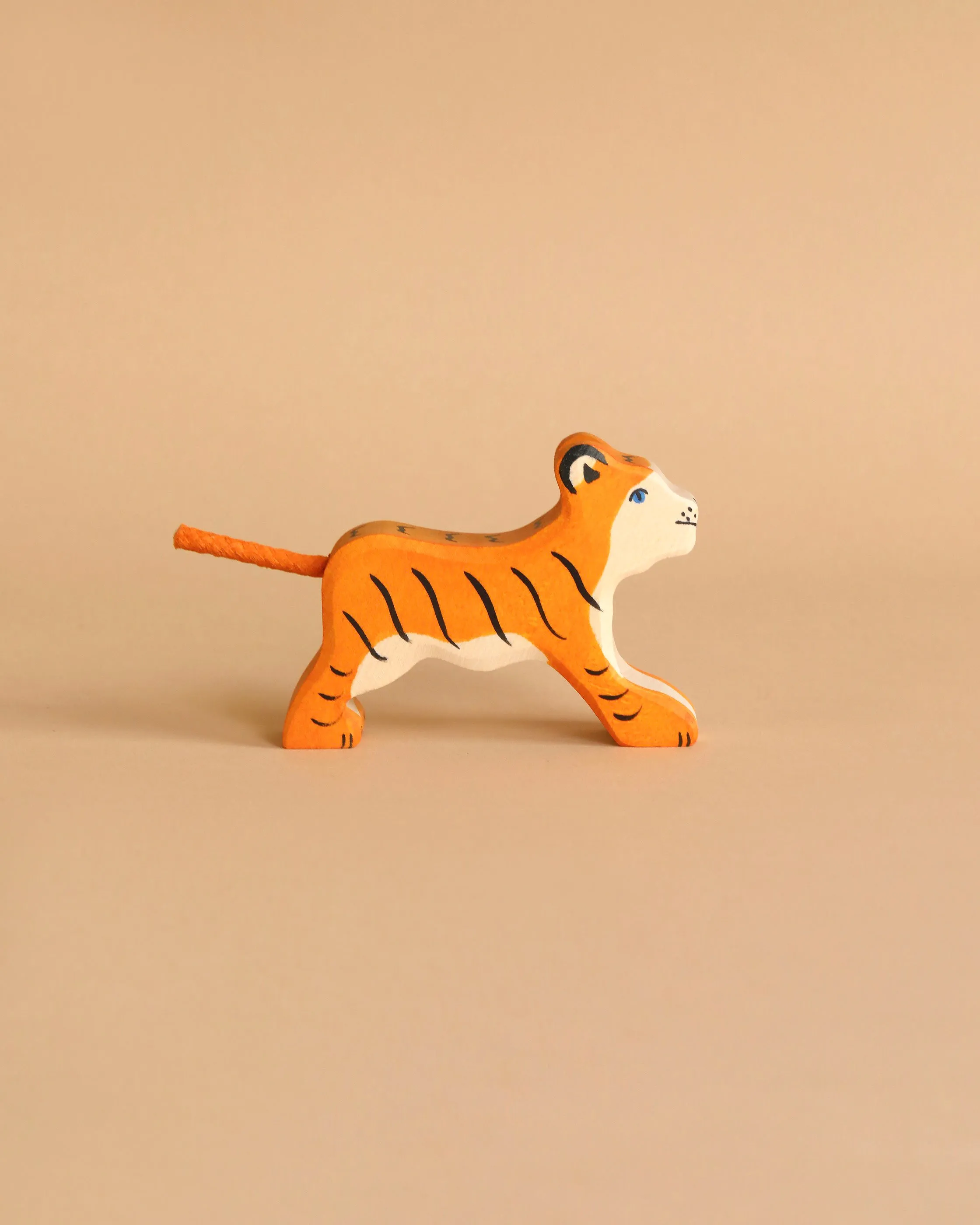 Holztiger Tiger, Small, Running Odin Parker