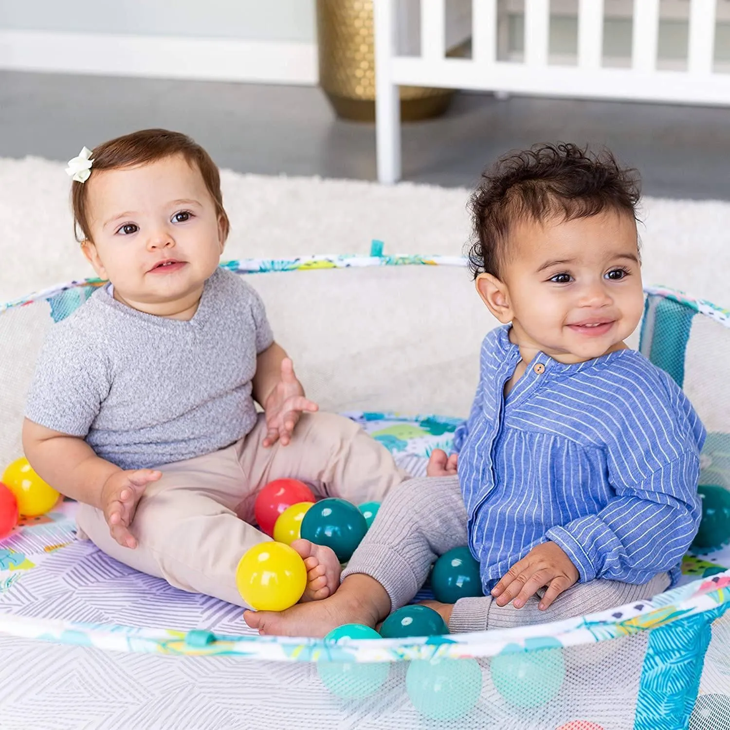Infantino Jumbo Activity Gym & Ball Pit transformable 3 in 1 Playmat