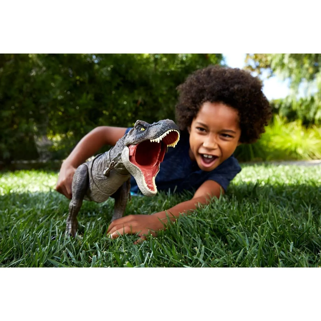 Jurassic World Thrash 'N Devour Tyrannosaurus Rex Action Figure