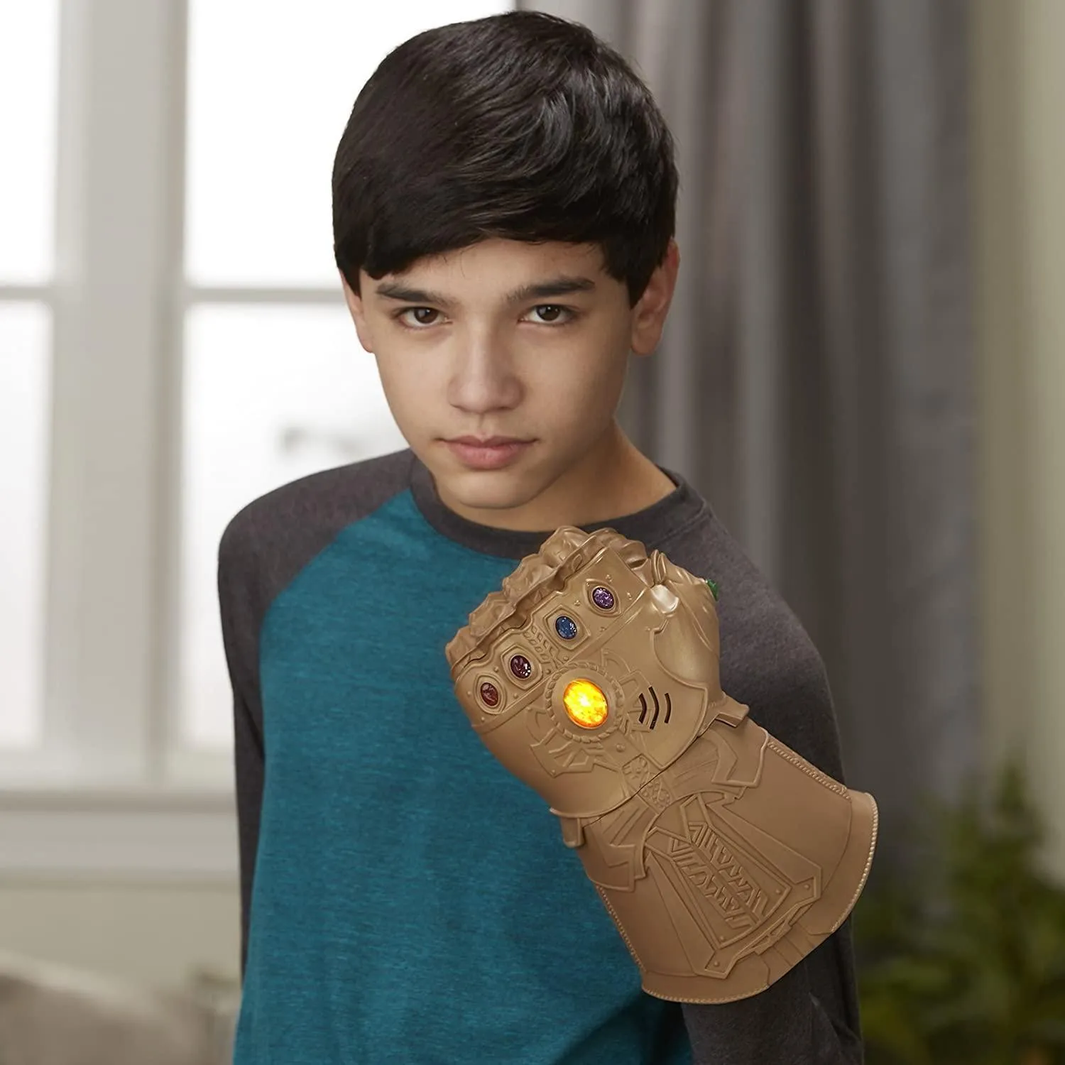 Marvel Infinity Gauntlet Electronic Fist