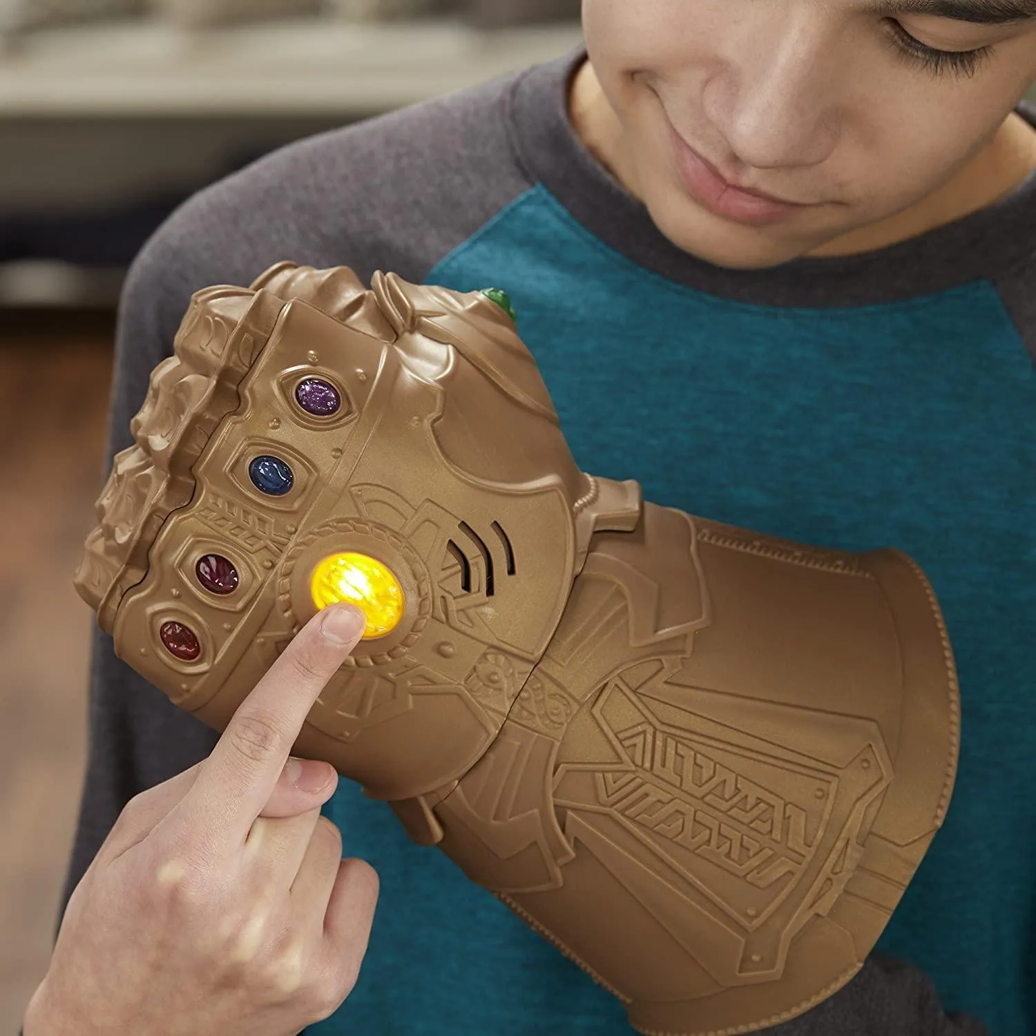 Marvel Infinity Gauntlet Electronic Fist