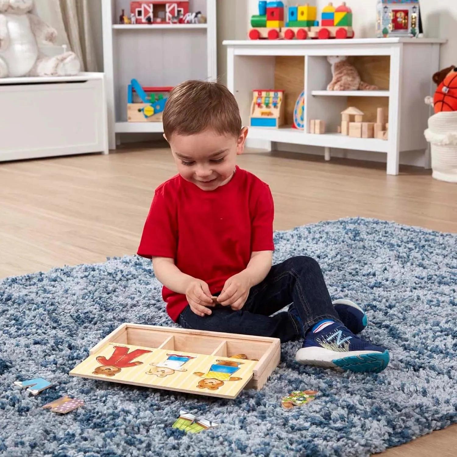 Melissa & Doug 13770 Bear Family Dress-Up Puzzle