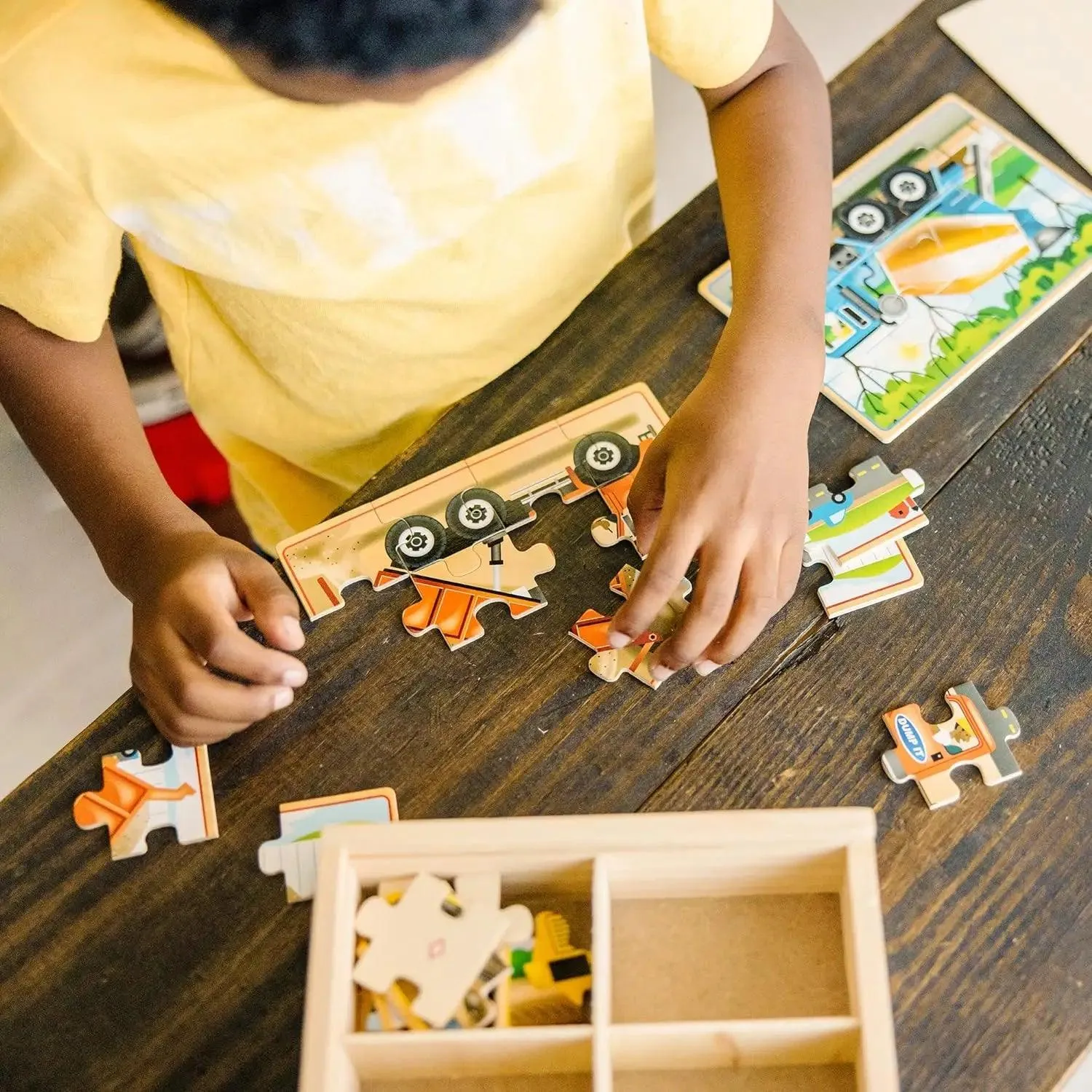 Melissa & Doug 13792 Wooden Construction Puzzles in a Box
