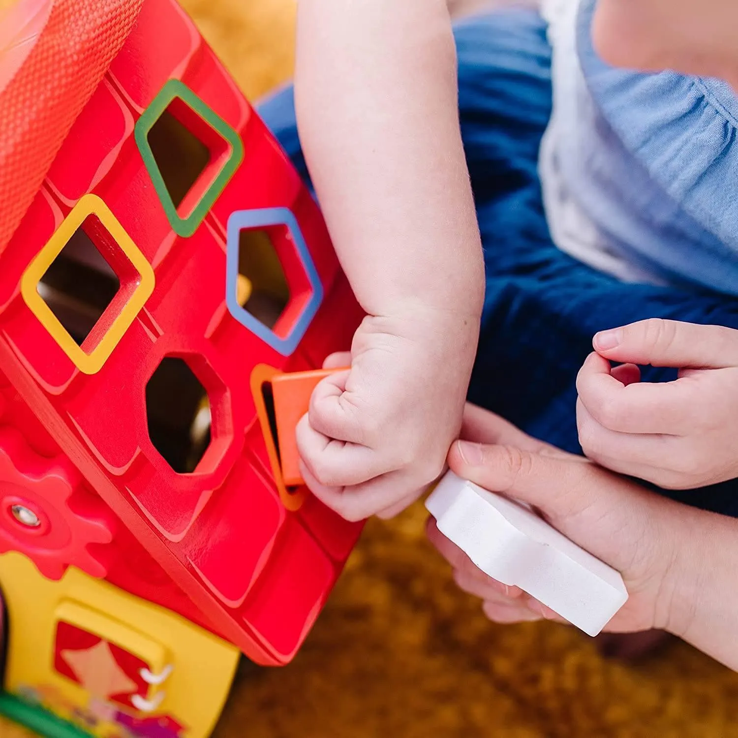 Melissa & Doug Blues Clues & You Wooden Take-Along House