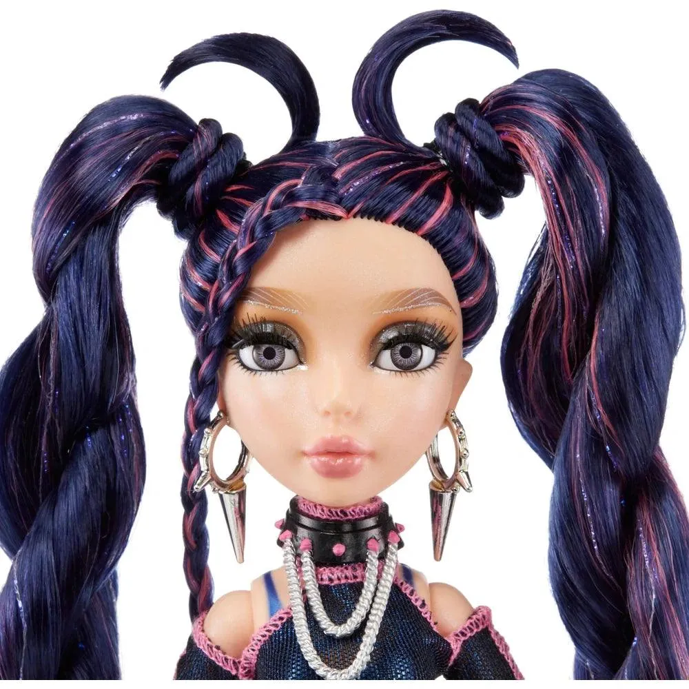 Mermaze Mermaidz Winter Waves Colour Change Fashion Doll - Nera