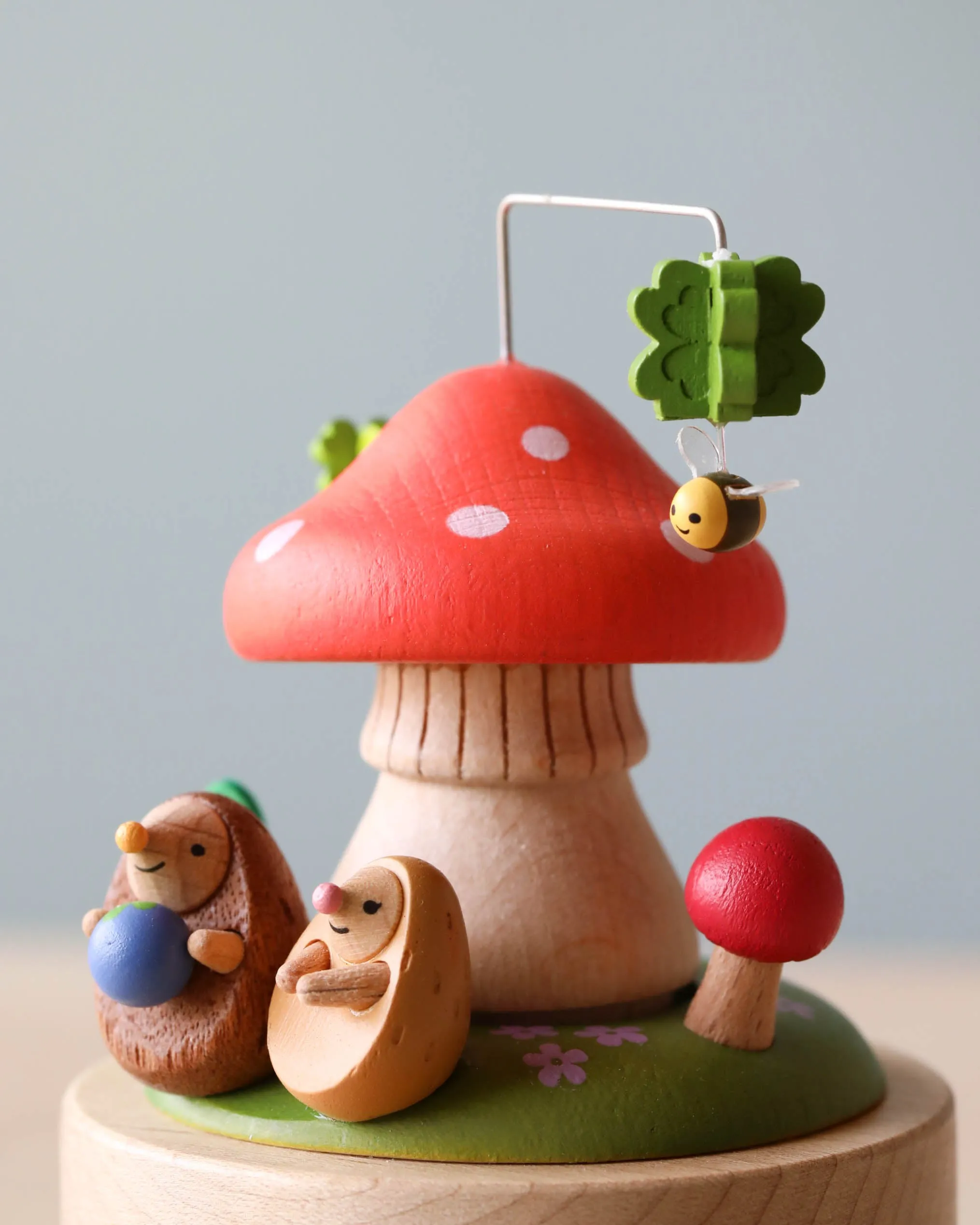 Mini Wooden Mushroom & Hedgehogs Music Box Odin Parker