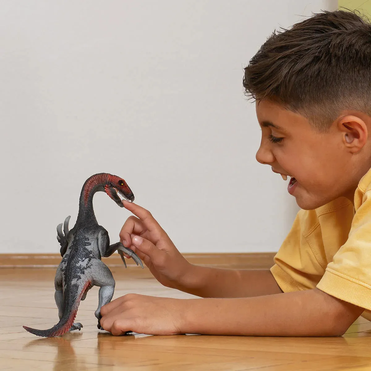 Schleich 15003 Therizinosaurus Dinosaur Figure