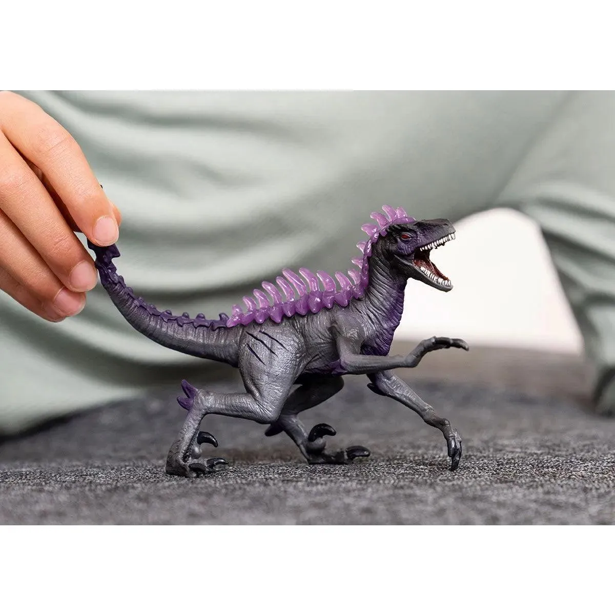SCHLEICH Shadow Raptor Figure
