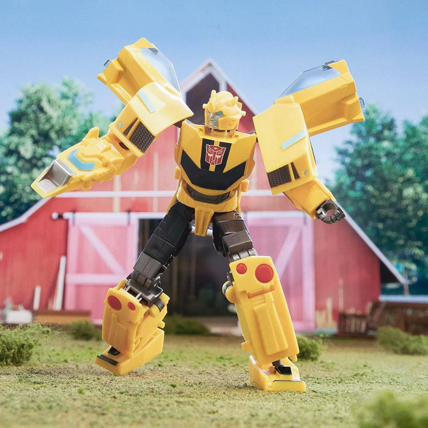 Transformers Earthspark Deluxe Bumblebee Robot