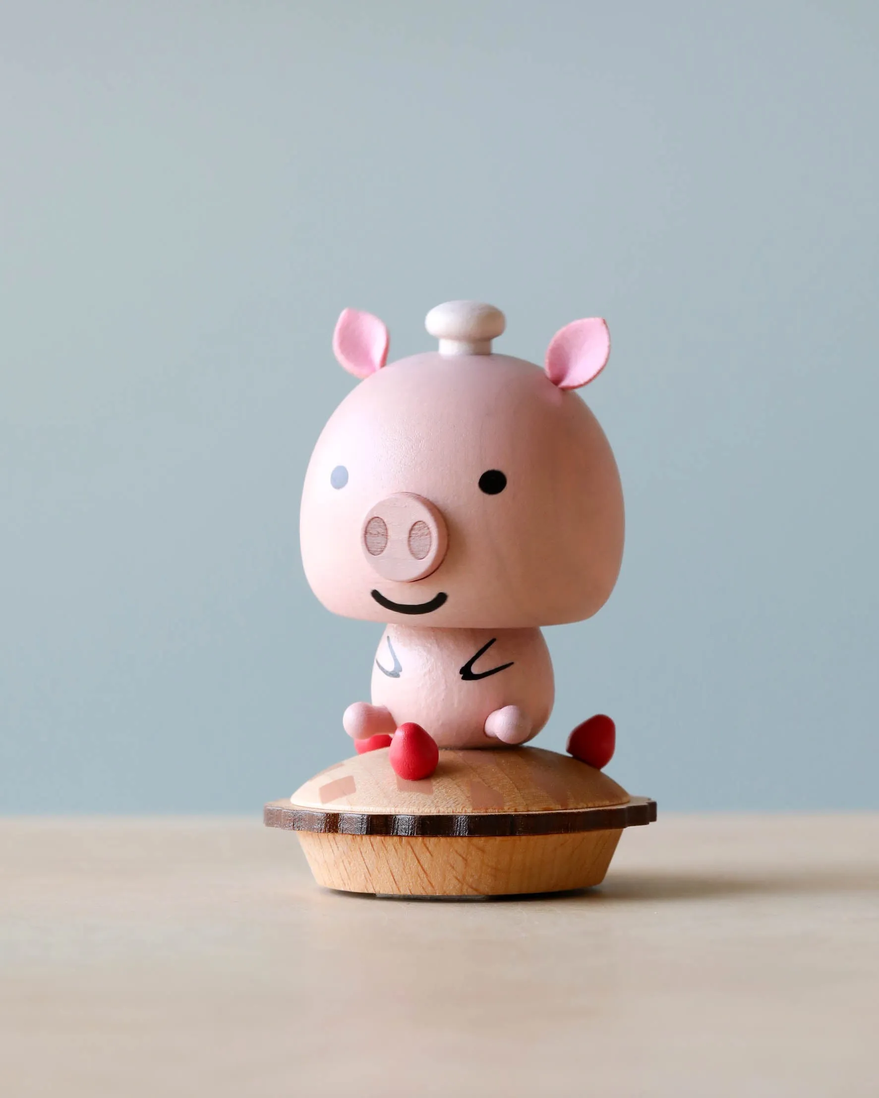 Wooden Pig Bobblehead Odin Parker